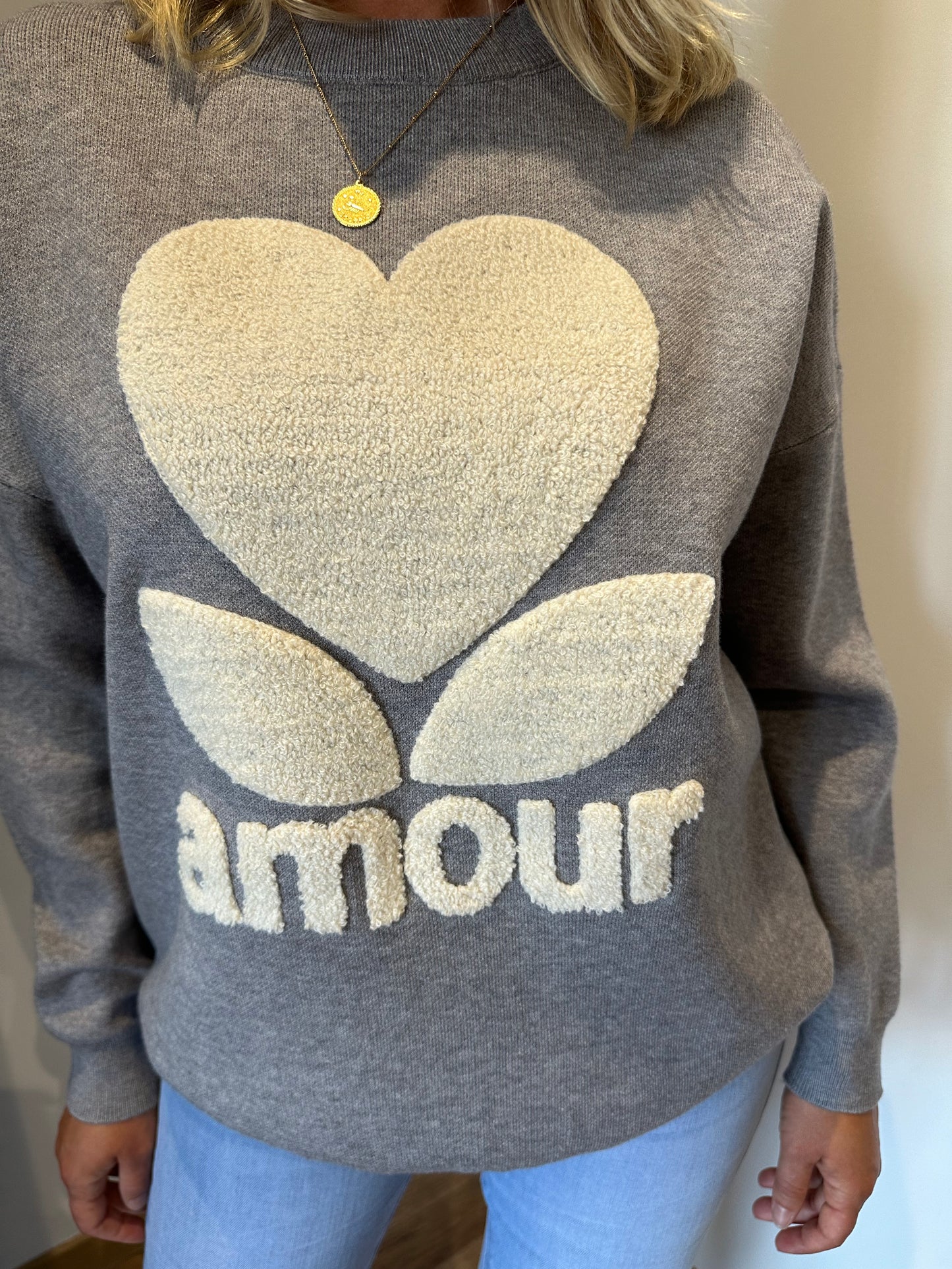 Pull amour gris