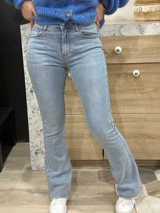 Jean flair curvy